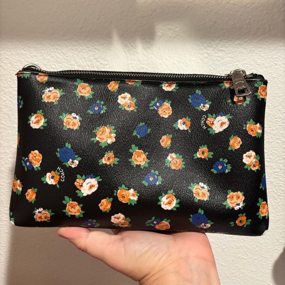 Coach Lyla Tea Rose Floral Print Crossbody Purse, small/medium size. - Picture 4 of 8
